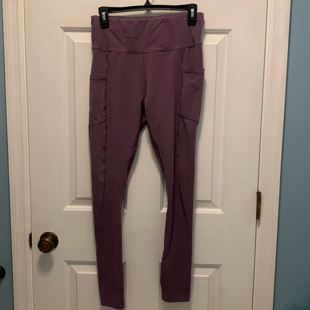 PACT Organic Cotton Leggings
Size Medium